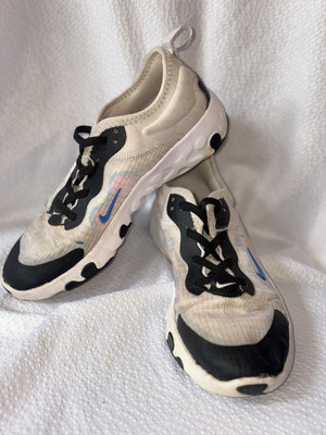 Nike Renew Lucent GS White Running Shoes Size 1.5Y #CD6906-102 Outdoor Playtime