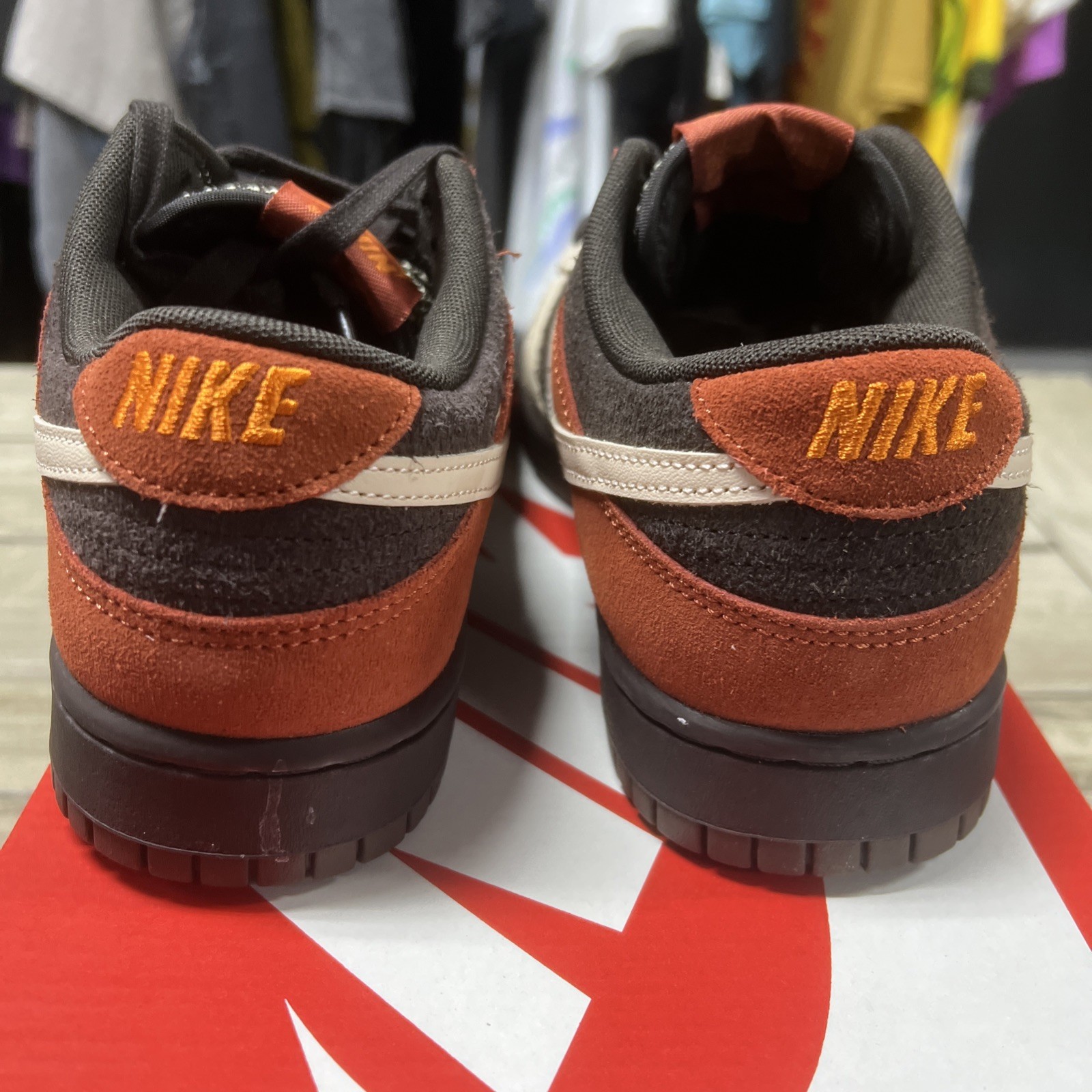 Size 9 - Nike Dunk Low Red Panda thumbnail 5