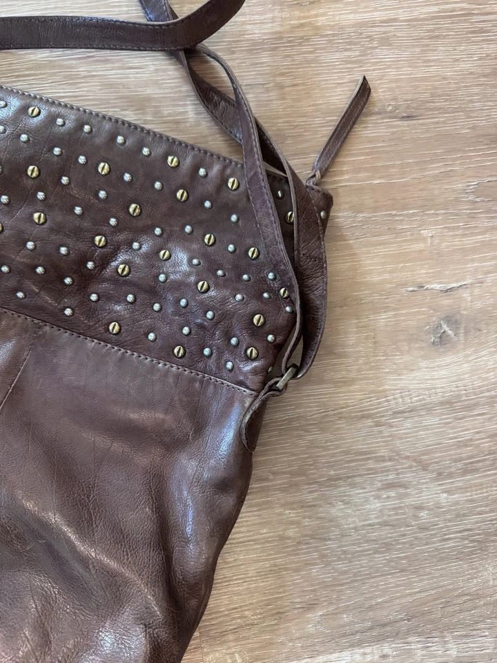 Bolso Bandolera Mujer Frye And Co Cuero Color Marrón  Foto 4 de 4