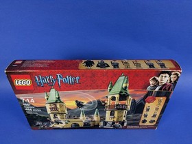 Lego Harry Potter: Deathly Hallows: Hogwarts Set 4867 BRAND NEW
