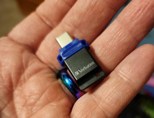 Verbatim 32GB Store  n  Go Dual OTG USB 3.2 Gen 1 Flash Drive for USB-C Devices