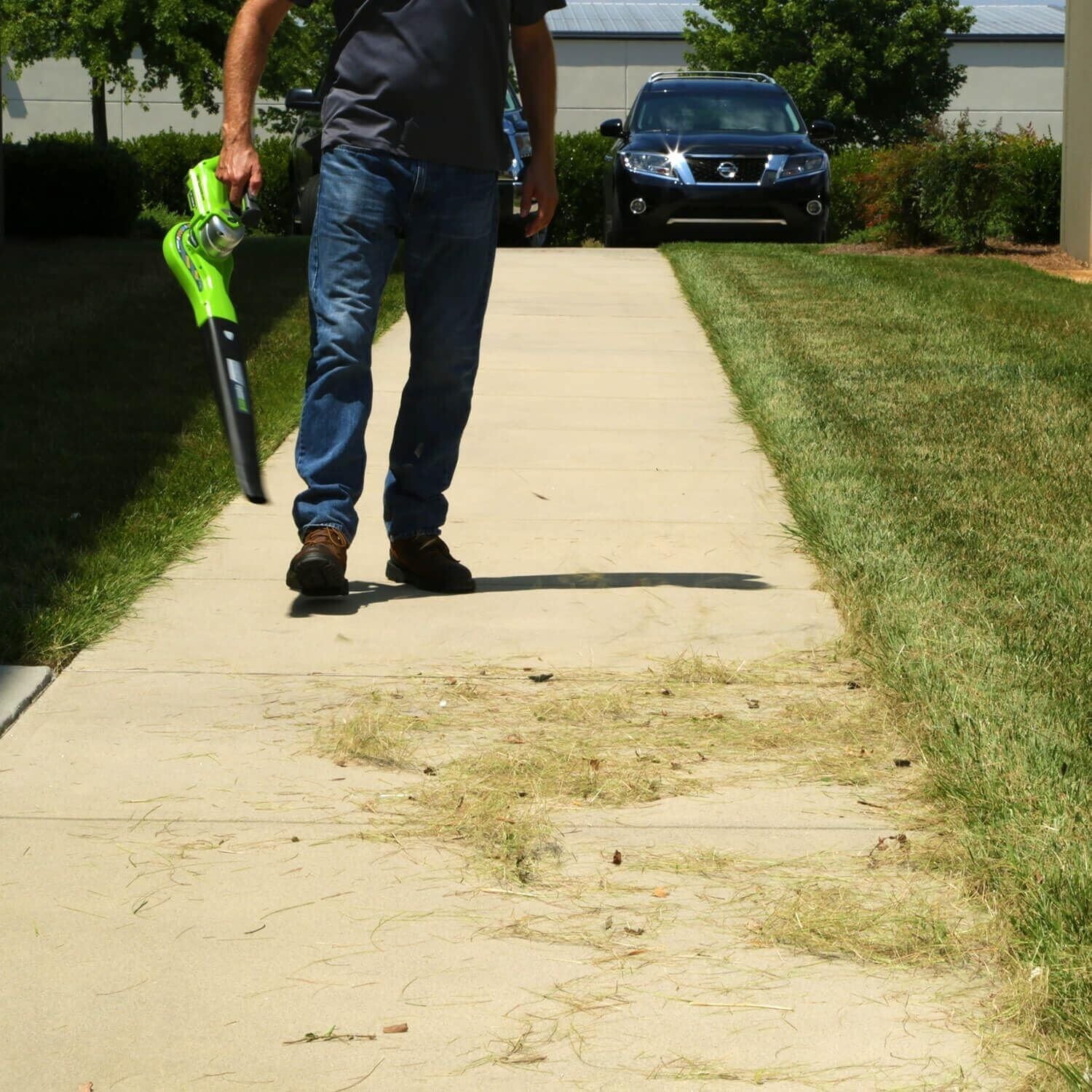 24V Lightweight Leaf Blower with Battery - 2-Speed Power for Effortless Cleaning