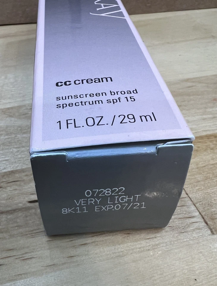 mary kay 6 pieces powder,daysolution,cc cream,matte,lipstick,eyeliner - Image 4 of 4