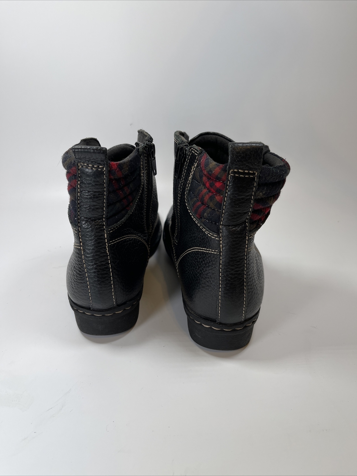 Clarks Women's Ankle Boots Size 9 Black Leather Cushion Insoles