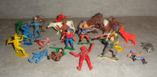 24 PIECE LOT VINTAGE PLASTIC TOY COWBOYS INDIANS  ANIMALS   