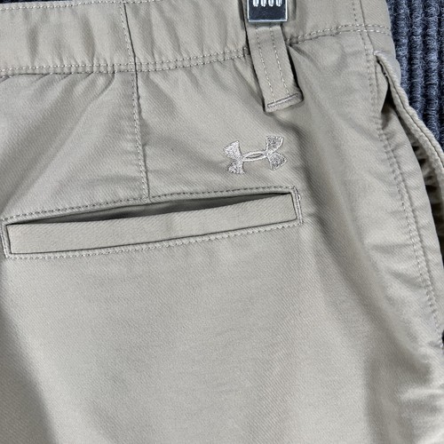 Under Armour Shorts Youth Boys 12 Khaki Beige Golf Heat Gear Loose Fit - Picture 9 of 16