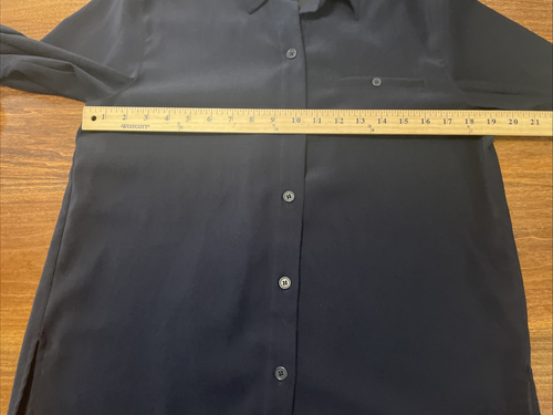 Vintage Casual Corner Navy Blue Button Up Shirt Top Women's Size M Side Slits - Picture 3 of 6
