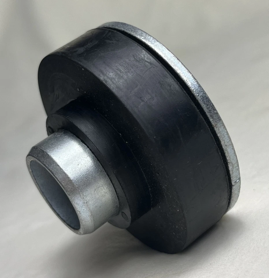 1967-72 Pontiac Firebird Subframe to Radiator Support Bushing Kit Foto 2 de 2