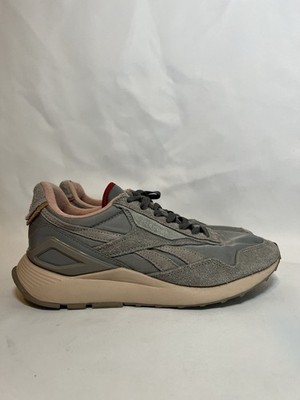 Size 8 - Reebok Looney Tunes x Classic Leather Legacy AZ Bugs Bunny