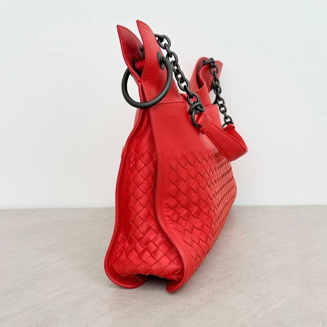 Bottega Veneta Intrecciato Beverly Hobo Women's Shoulder Bag Leather Red thumbnail 3
