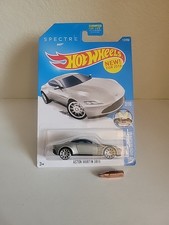2016  HOT WHEELS HW SHOWROOM ASTON MARTIN DB10 FRT/REAR DETAIL SOFT CORNERS