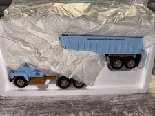 Remolque de volteo First Gear Mack modelo R 1/34 City of Chicago Street Sanitation