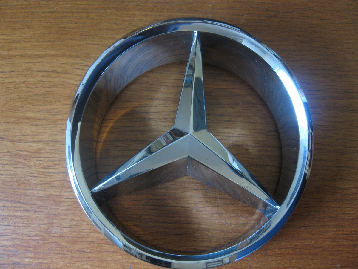 Mercedes Benz OEM W107 R107 350SL 450SL All-Metal Chrome Grille 