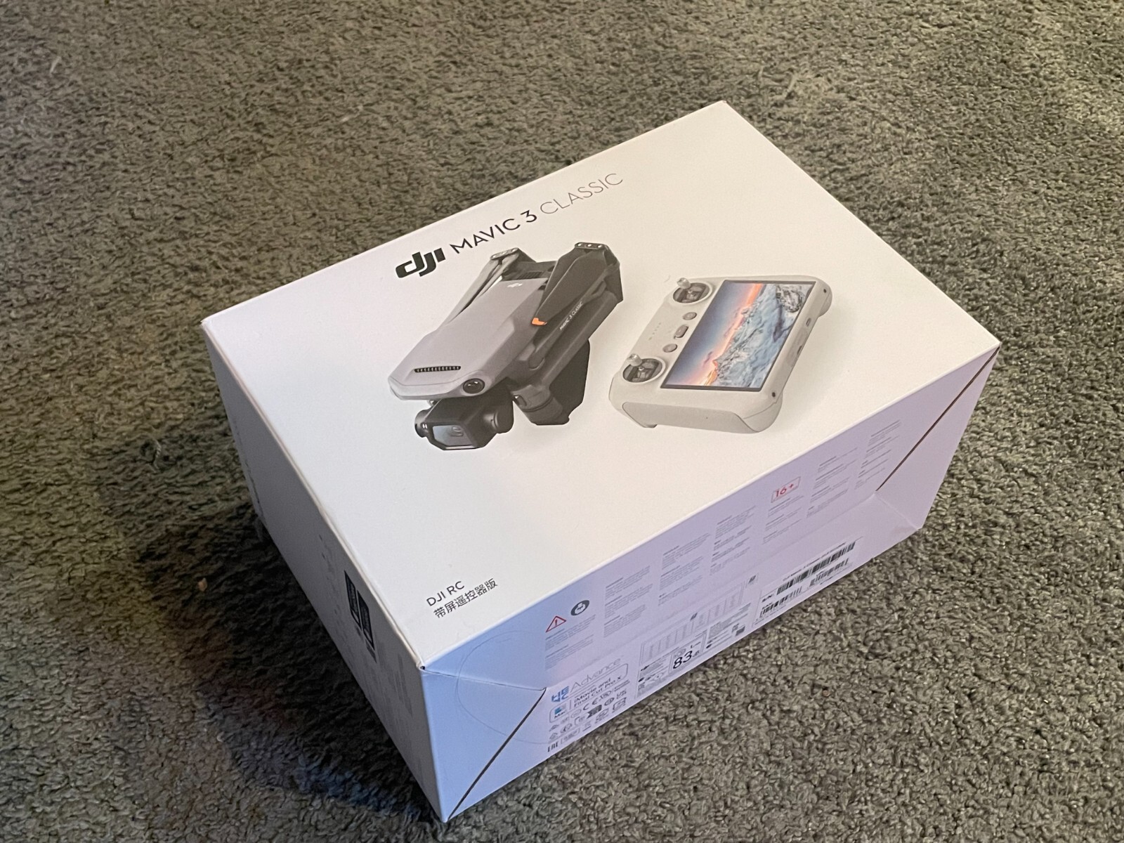 DJI Mavic 3 Classic Camera Drone (with RC Remote) - Gray-image