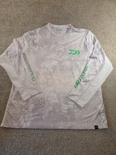 Mens Huk Long Sleeve Fishing Shirt Size LARGE White Grey Vented Kryptek Yeti