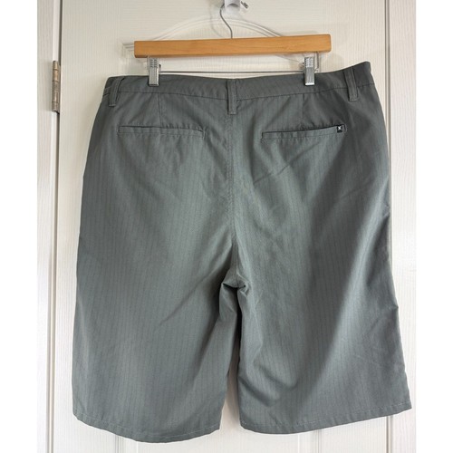 Hurley Men's Walkshort Shorts Gray Stripe Polyester Rayon Size 36 - Picture 2 of 11