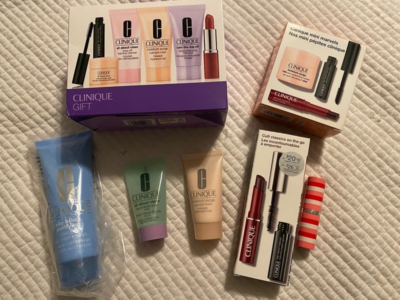 Clinique Makeup Lot
