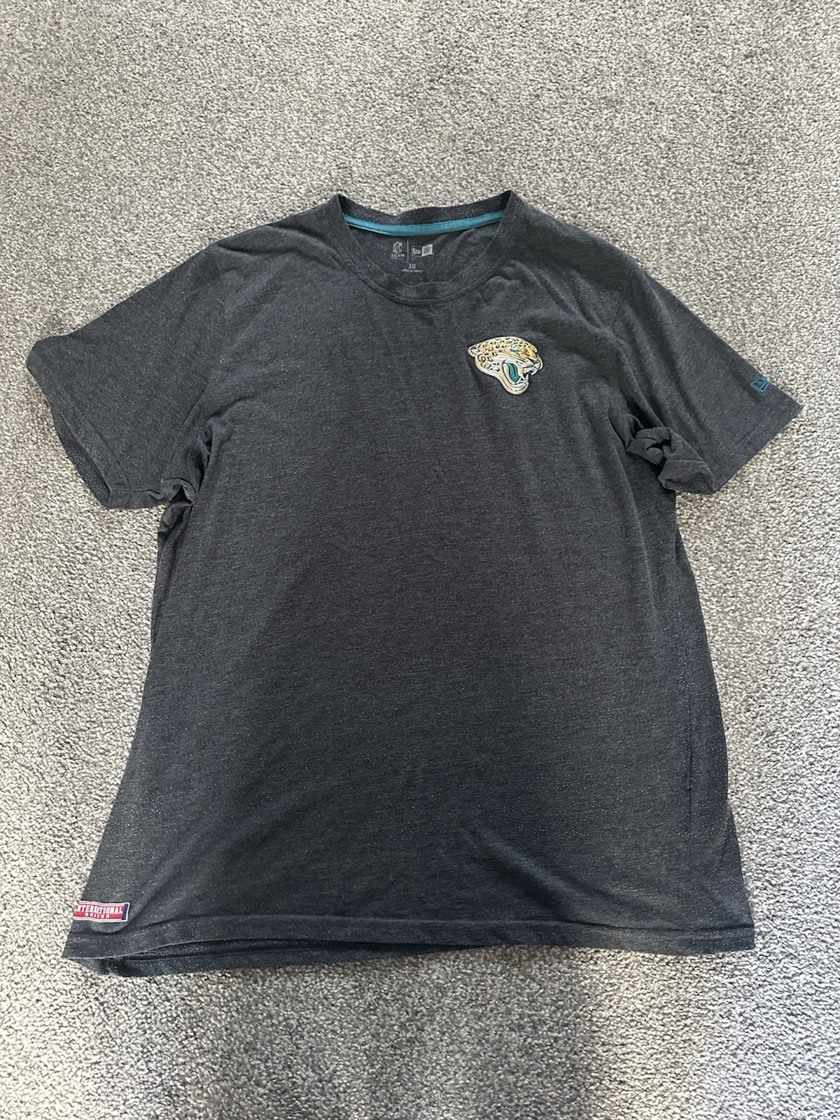 Mens NFL Jaguars T-Shirt, Size 2XL, By New Era, Grey, Short Sleeve, (G7)