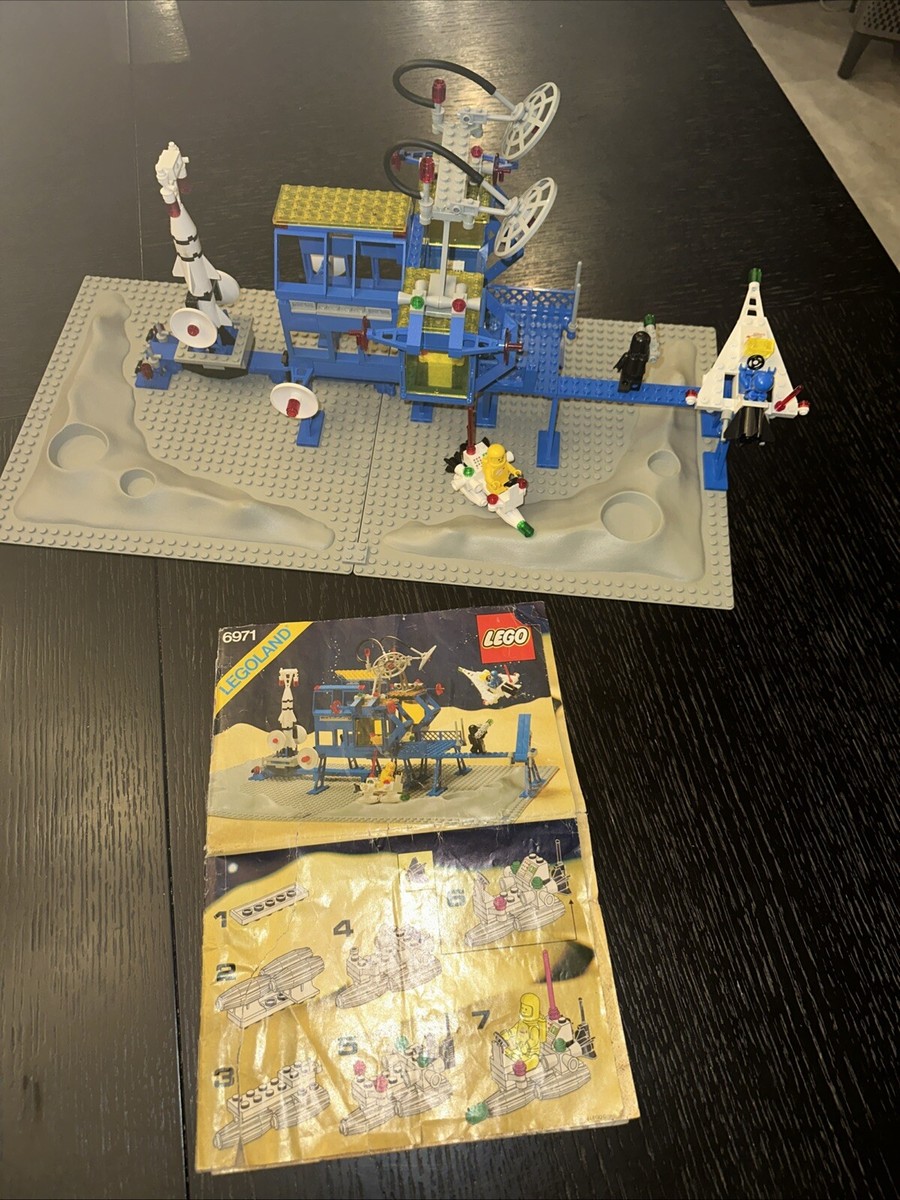 LEGO Classic Space 6971 Inter-Galactic Command Base 1984 Complete