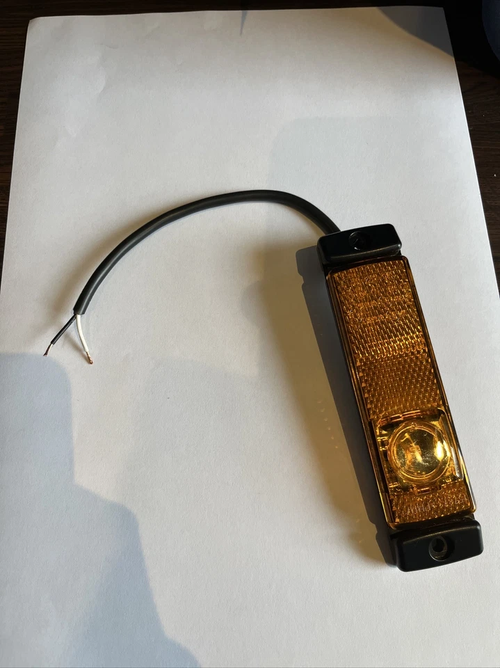 HELLA LED AMBER YELLOW SIDE MARKER LIGHT. 24v Daf,Scania,Volvo,iveco,man,Renault - Image 3 of 3