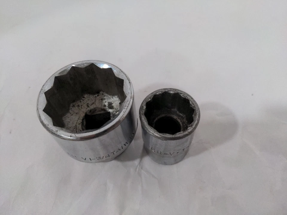 CR-V 1 3/4" and 1 1/16" Sockets 3/4" Drive 12 point  - Image 4 of 4