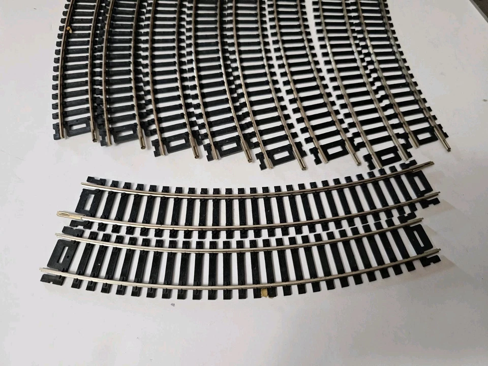 (12) Atlas HO 15" Radius Curve Track, Code 100, NS - Full circle, NEW, loose - Image 3 of 4