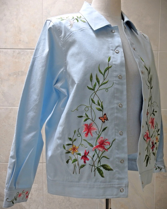 NWT Victor Costa sz S Chest 42" Lt Blue Stretch Cotton Denim Embroidered Jacket