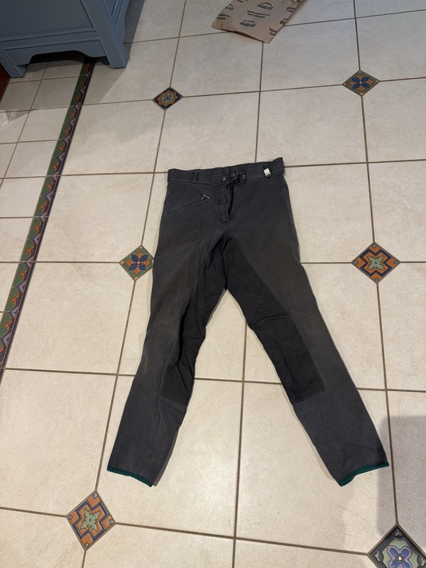 Cavallo champion Full Seat Breeches. Size 26R (Extra-small/small)