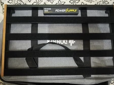 Donner DB-P300 Effect Pedal Board 20*12*2"Built-in Power Supply With Carry Bag