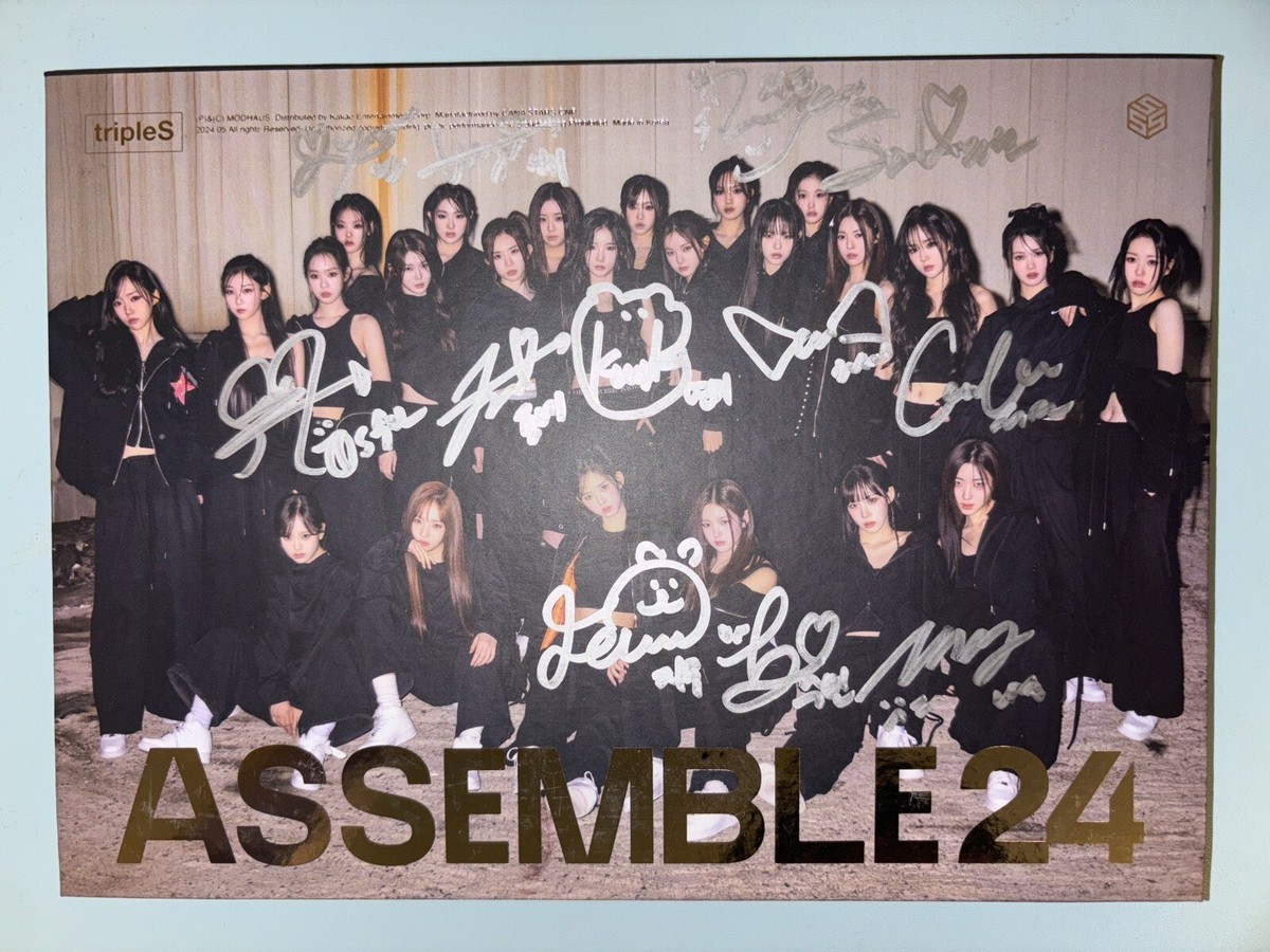 TRIPLE S [ASSEMBLE 24] ALL MEMBER AUTOGRAPHED SIGNED ALBUM