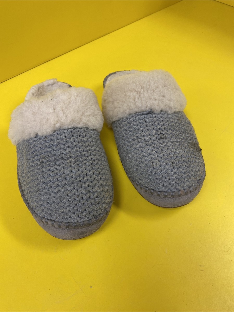 UGG Women's Scuffette Slippers Size