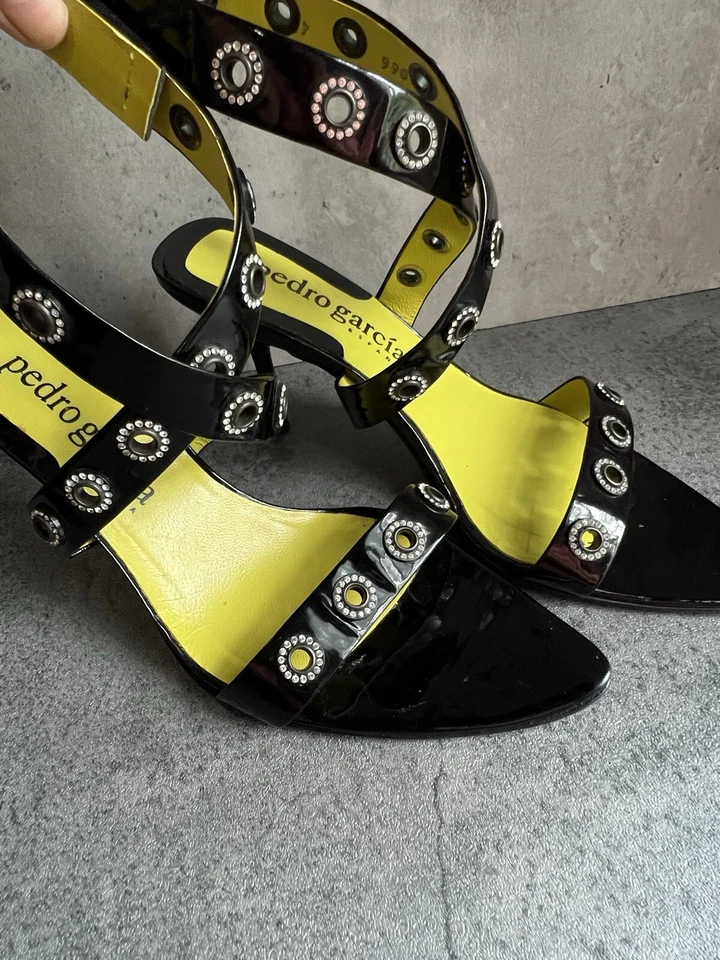 PEDRO GARCIA Black Patent Leather Sandals Heels Size 9.5 - Image 4 of 4