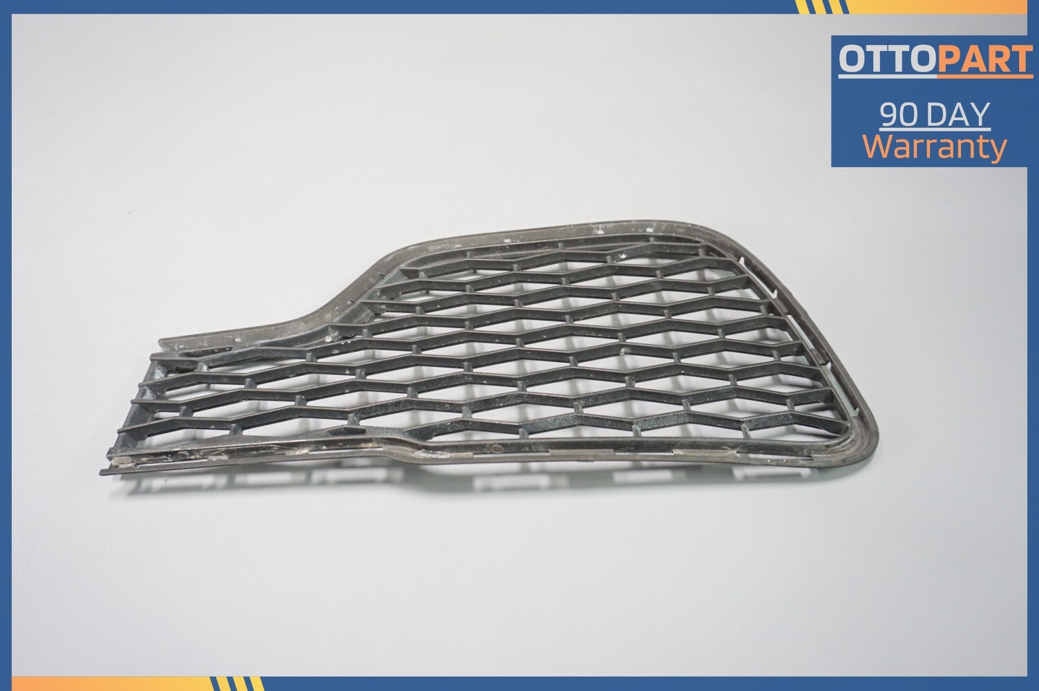 2014-2017 MASERATI GHIBLI Bumper Grille Lower Left Driver 670010766