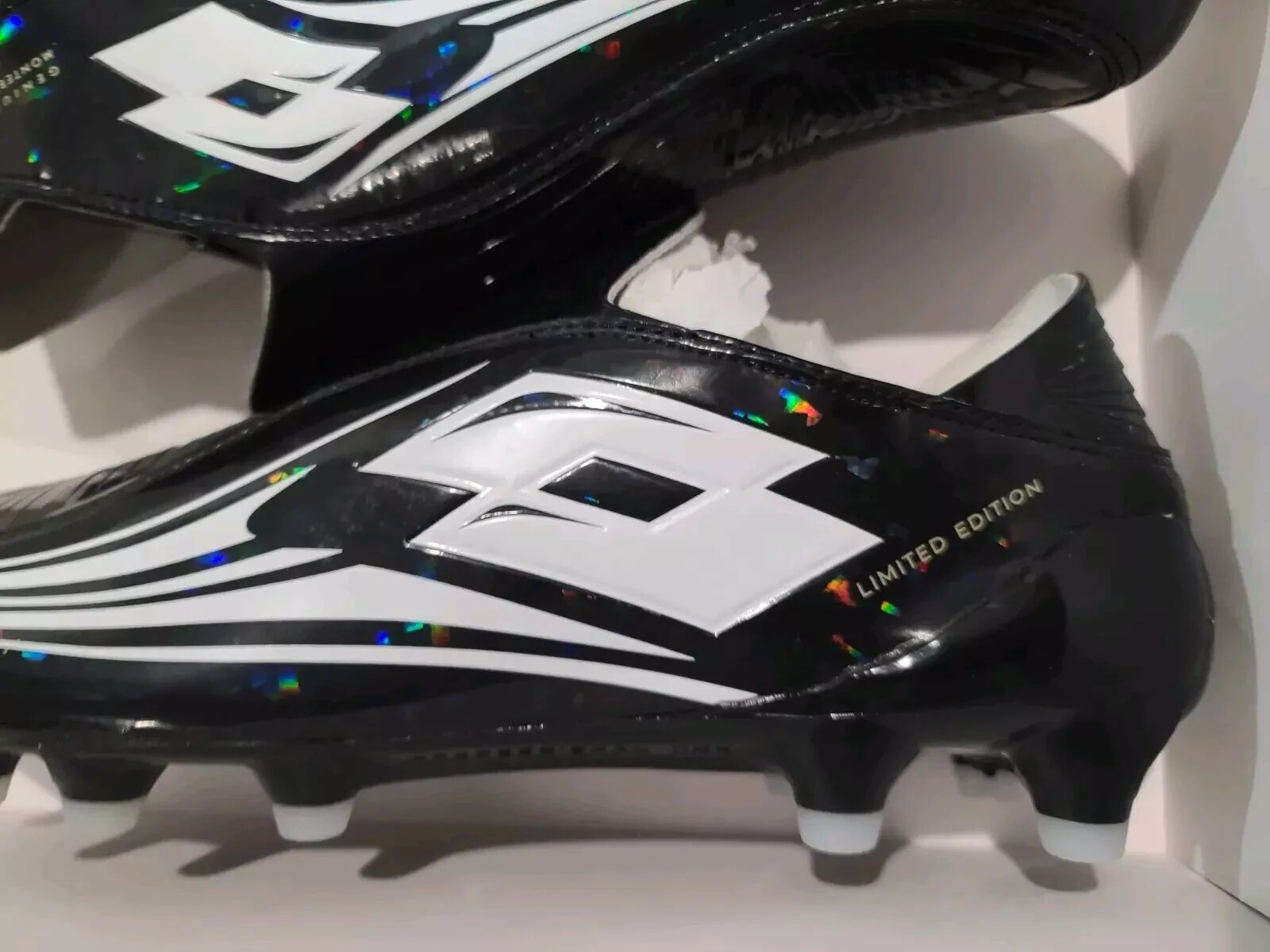 Tacchetti calcio uomo taglia 10 Lotto Zhero Gravity OG 50 anni FG neri 220487 10G