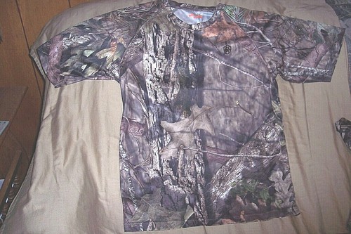 Mens Medium Camo Tshirt Mossy Oak Country Camo Shirt Hunting Fishing T Shirt - Picture 4 of 4
