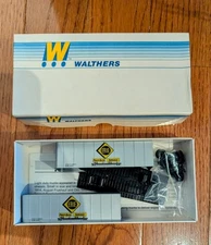 Walthers 933-1401 HO 32' Semi Van Trailer Kit Erie Piggyback 2 pack NIB