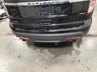Used Rear Bumper Assembly Rear fits: 2012 Ford Explorer w/o tow package w/park a