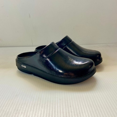 Oofos Oocloog Clog Shiny Black Mens 7 Womens 9 EU 40