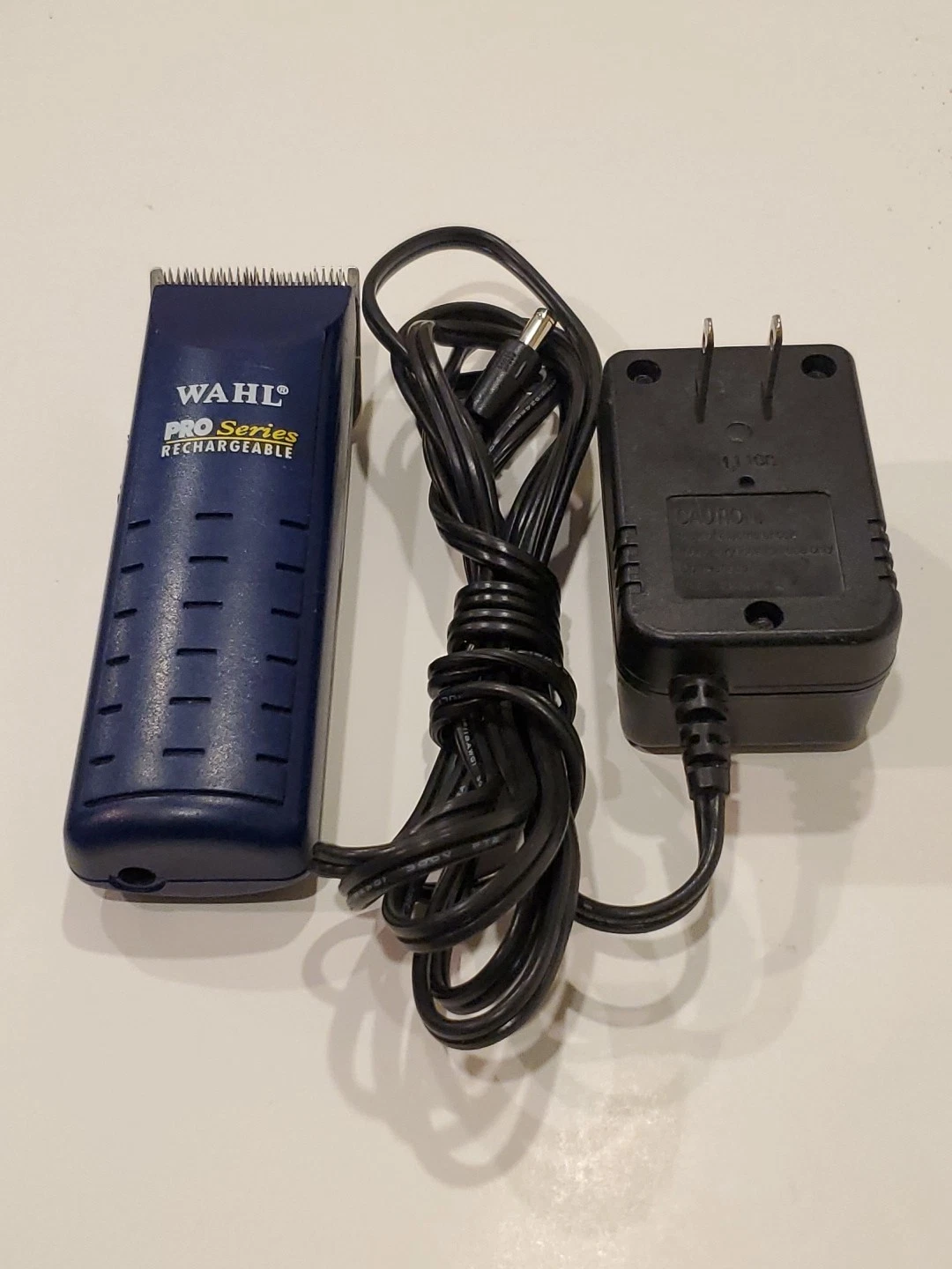 Wahl USA 8552 Lithium Ion Pro Series Animal Pet Dog Clippers W/Corded AC Charger
