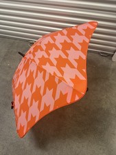 NEW BLUNT CLASSIC UMBRELLA IN Houndstooth Candy 42.7 In. NIB