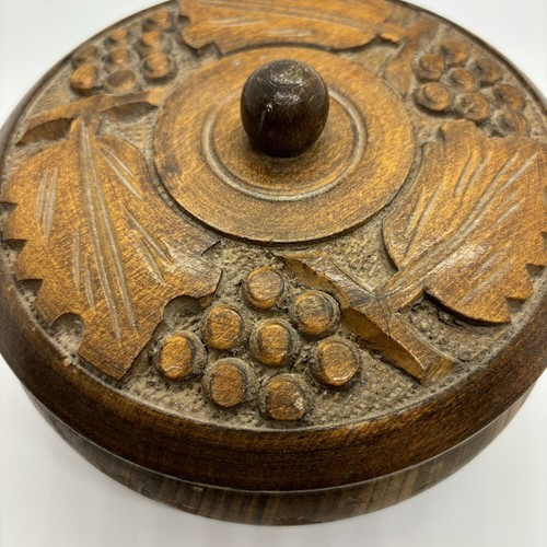 Vintage Holzkiste mit Deckel handgeschnitzt Schmuck Box Trauben Blätter 6 Zoll breit - Bild 5 von 14