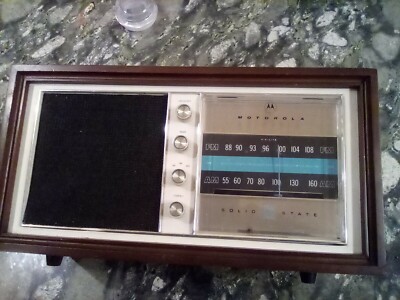 Nice Motorola AM/FM Desktop Radio! | eBay