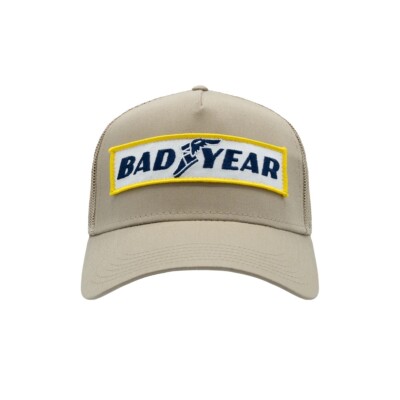 Neu: Bravest Studios BAD YEAR trucker cap / hat - Khaki