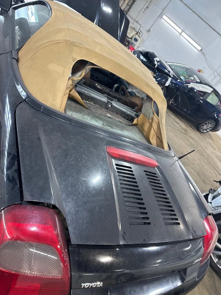 Used Deck Lid fits: 2002 Toyota Mr2 Grade A - Изображение 3 из 4