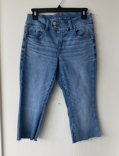 American Eagle Next Level Stretch Capri Denim Jeans. Y2K/90's. Size 6.