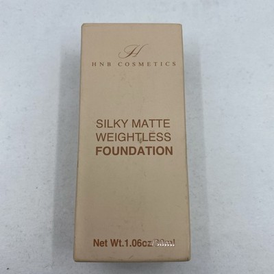 HnB Cosmetics - Silky Matte Weightless Foundation 30 ml Farbton MF15N versiegelte Verpackung