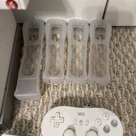 Nintendo Wii Console Bundle RVL-001 Tested Works
