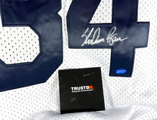 Nolan Ryan Bit by Coyote, Helps Inspire New Baseball Cards 25