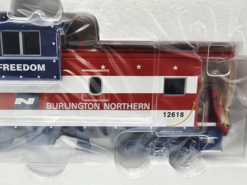 Atlas 6615 Extended Vision Caboose BN FREEDOM #12618 O Gauge/ FACTORY SEALED - Image 4 of 4