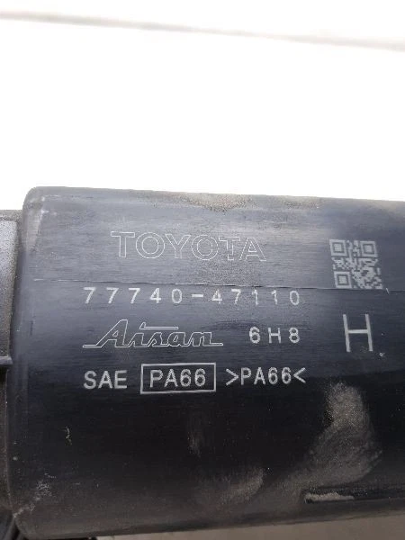 Bote de vapor de combustible Toyota Prius 16 17 18 77740-47110 Foto 2 de 4